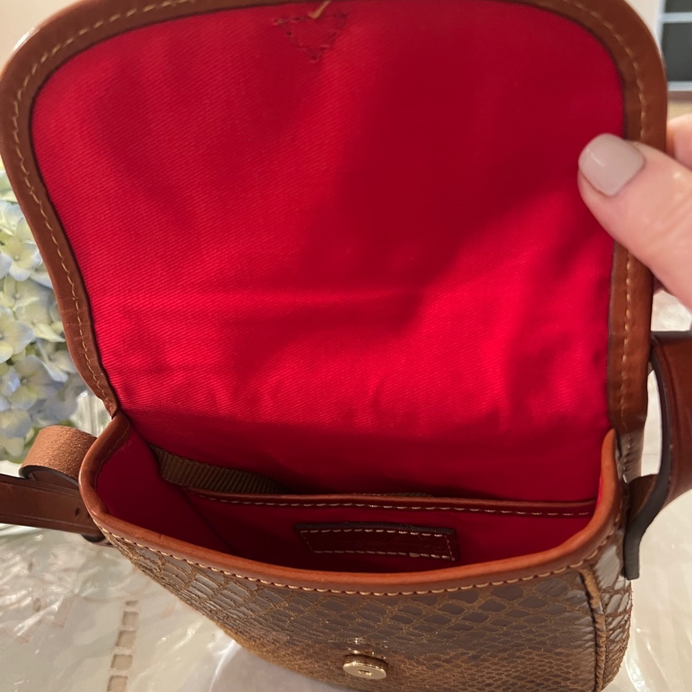 Dooney & Bourke Vintage Snakeskin North South Crossbody EUC - Picture 6 of 11